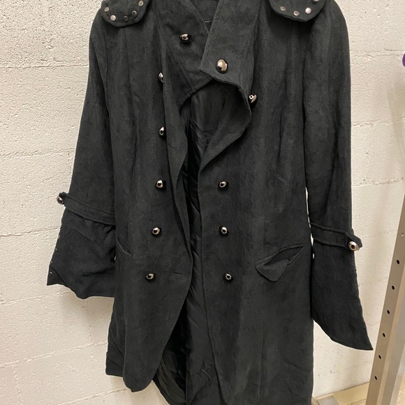 High Low Jacket - Picture 3 of 5